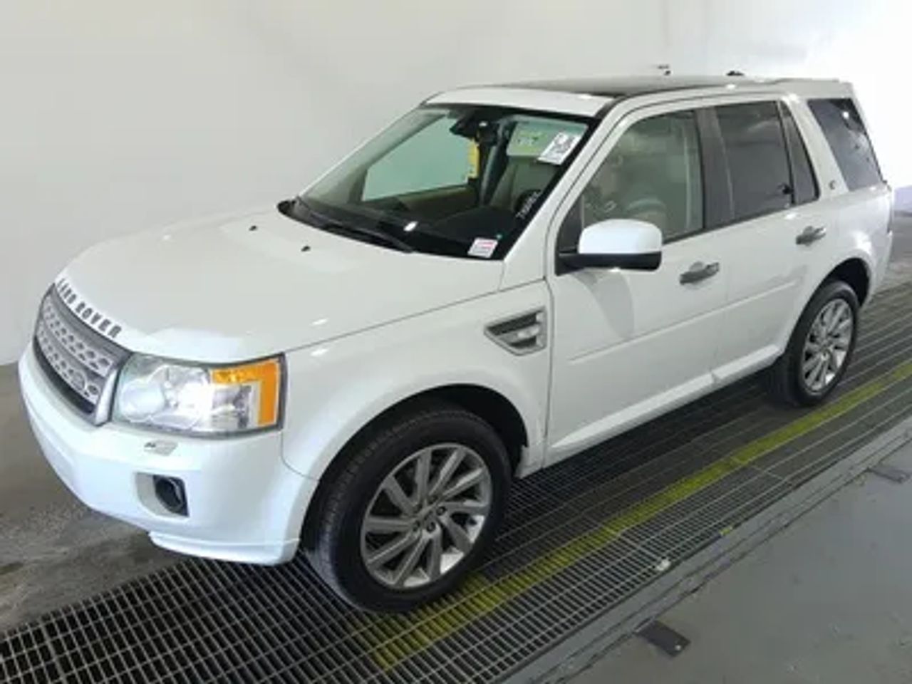 land rover lr2 2012 SALFR2BN5CH307053 image land rover lr2 2012 SALFR2BN5CH307053 image